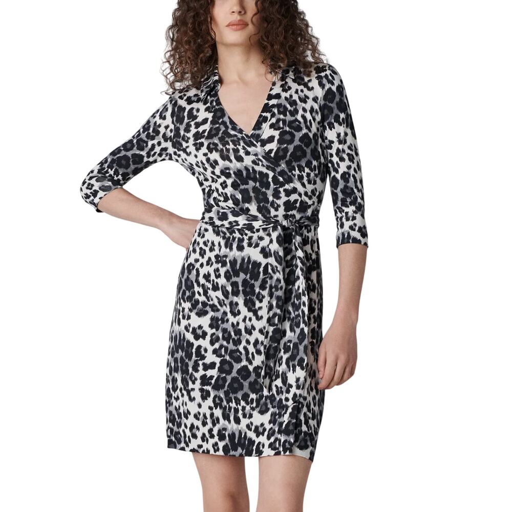 Diane Von Furstenberg White Black Cheetah 100% Silk Jersey 3/4 Sleeve Wrap Dress